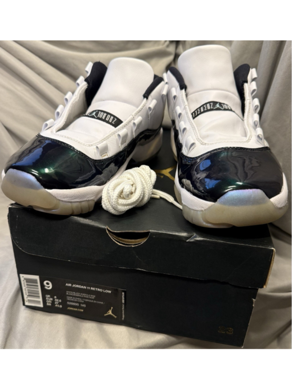 NIKE Air Jordan 11 Retro Low Emerald Easter Sneakers 528895-145 Mens Size 9